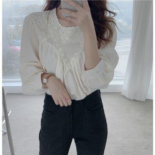 Crochet-trim Flower-embroidered Blouse Cream - One Size