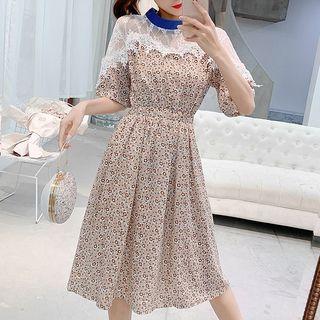 Lace Yoke Short-sleeve Floral Print A-line Dress