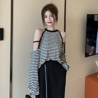 Cold-shoulder Striped T-shirt Stripe - Black & White - One Size