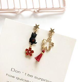 Non-matching Alloy Cat & Flower Tassel Dangle Earring
