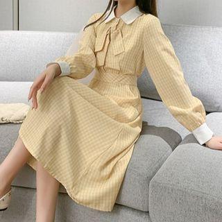 Long-sleeve Checked A-line Midi Dress