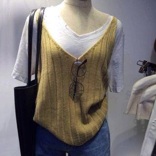 Knit V-neck Vest
