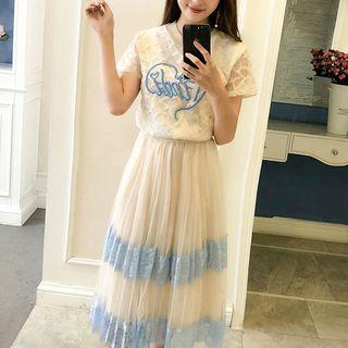 Set: Short-sleeve T-shirt + Lace Panel Midi Skirt