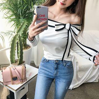 Beribboned Off-shoulder Contrast-trim Top