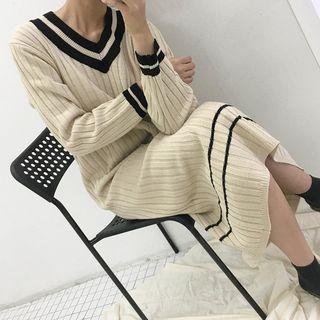 Contrast Trim V-neck Long Sleeve Midi Knit Dress