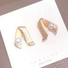 Faux Pearl Twisted Alloy Earring As Shown In Figure - One Size