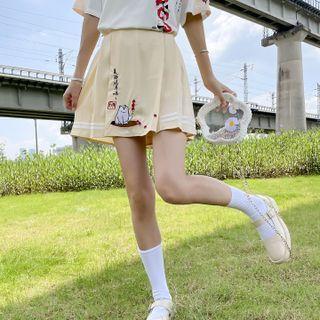 Short-sleeve Cat Print T-shirt / Embroidered Mini A-line Skirt