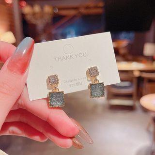 Cube Earring A114 - 1 Pair - Gold - One Size