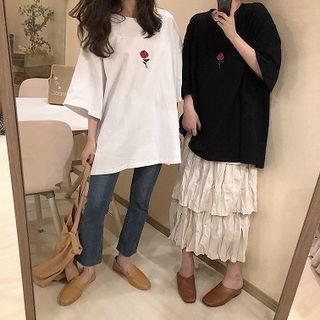 Rose Embroidered Crewneck Short-sleeve T-shirt