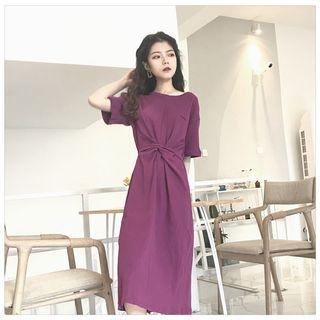 Embroidered Short-sleeve Midi T-shirt Dress
