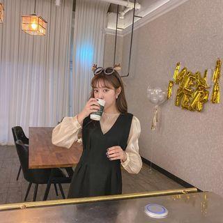 Shimmer Bishop-sleeve Blouse Beige - One Size