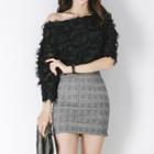Off-shoulder Long-sleeve Top / Check Mini Skirt