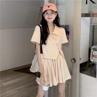 Short-sleeve Collar Button-up Top / Wide Leg Shorts