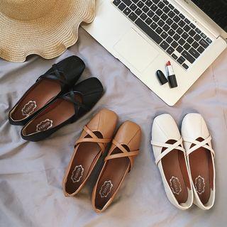 Square-toe Cross-strap Flats