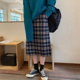 Plain Pullover / Plaid Midi A-line Skirt