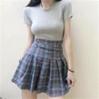 Plain Short Sleeve T-shirt / Plaid Pleated Skirt