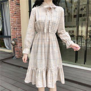 Plaid Frill Collar Maxi Dress
