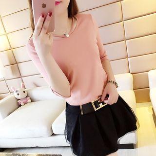 3/4-sleeve V-neck Beaded Top