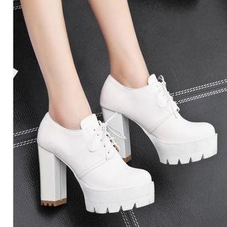 Retro Lace-up High-heel Platform Derby Shoes