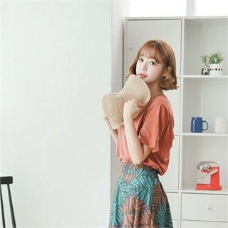 Keyhole-back Twisted Top