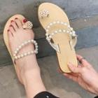 Faux Pearl Toe-loop Sandals