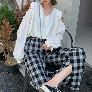 Balloon-sleeve Cold-shoulder Top / Plaid Wide-leg Pants
