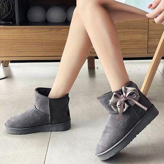 Bow Accent Short Snow Boots