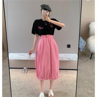Short-sleeve T-shirt / High-waist Drawstring Midi Skirt