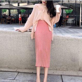 Fringed Sweater / Midi H-line Skirt
