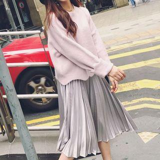 Set : Plain Long-sleeve Knit Top + Accordion Midi Skirt