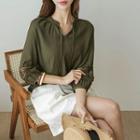 Tie-neck Lace-trim Dip-back Blouse