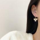 Bow Faux Pearl Drop Earring E4379 - 1 Pair - Gold & White - One Size