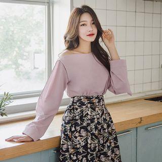Asymmetric-shoulder Slit-sleeve Blouse