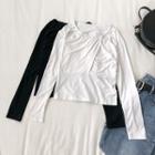 Cutout Long-sleeve Crop T-shirt