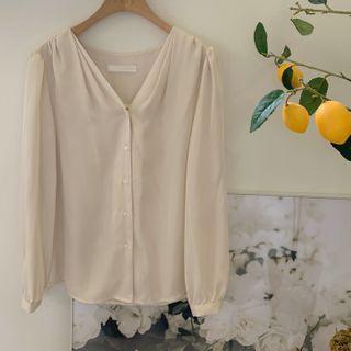 V-neck Sleek Blouse Ivory - One Size