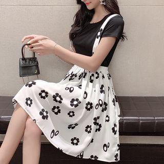 Set: Short-sleeve T-shirt + Floral Suspender Skirt