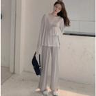 Loose-fit Light Top / Wide-leg Pants