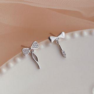 Bow Rhinestone Asymmetrical Sterling Silver Earring 1 Pair - Silver - One Size