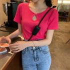 Short-sleeve Keyhole T-shirt