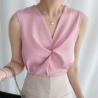 Sleeveless V-neck Twisted Top