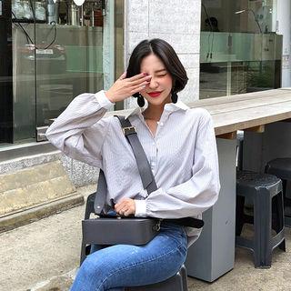 Contrast-collar Balloon-sleeve Stripe Blouse
