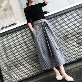 Set: Elbow-sleeve Plain Top + Striped A-line Skirt