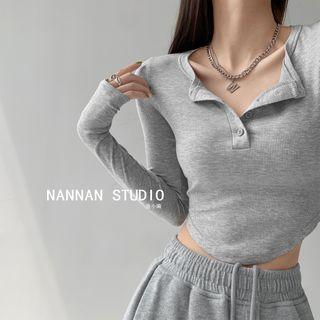 Round-hem Slim-fit Crop Henley