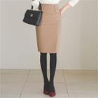 Slit-front Pencil Skirt With Brooch