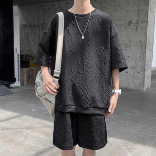 Letter Embossed T-shirt / Shorts / Set