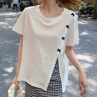 Short-sleeve Bow-accent Slit T-shirt