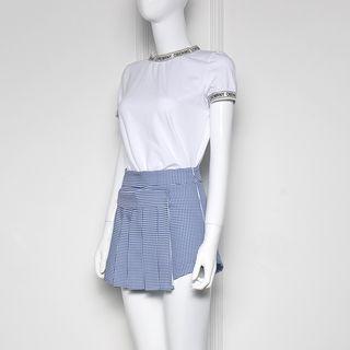 Lettering Applique Short Sleeve T-shirt / Plaid Pleated Skirt