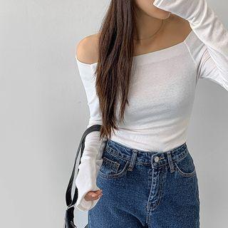 Off-shoulder Napped Crop Top