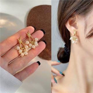 Knot Butterfly Alloy Dangle Earring 1 Pair - Ear Studs - White & Gold - One Size