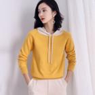 Buttoned Two-tone Knit Hoodie